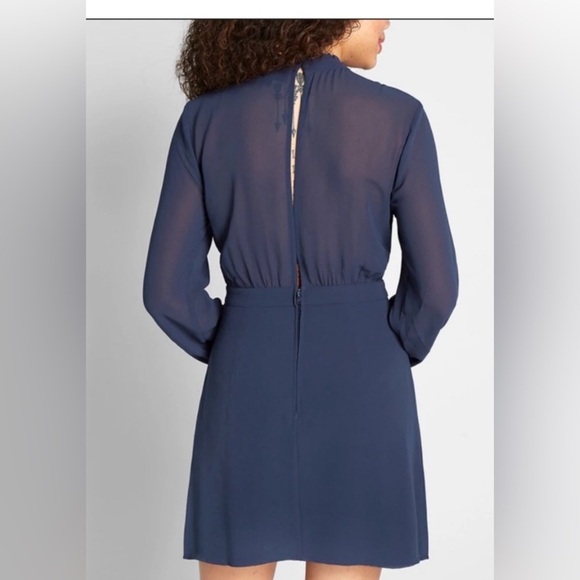 ModCloth NWT Navy Blue Mock Neck Key Hole Back chiffon Mini Dress Size 8 preppy - Picture 3 of 16